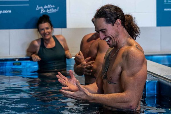 การฟื้นฟูร่างกายและการป้องกันการบาดเจ็บในนักว่ายน้ำนิวซีแลนด์